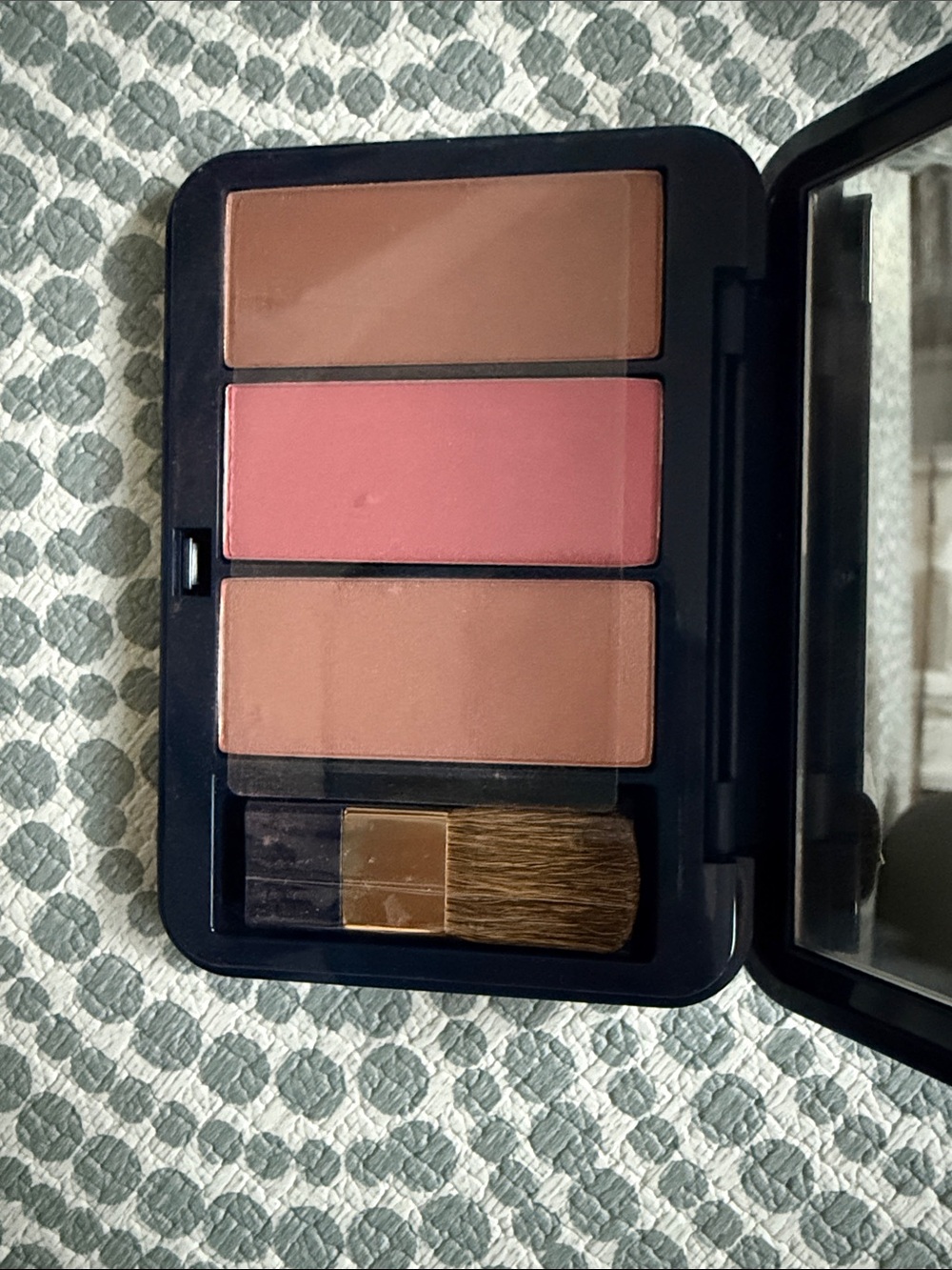 Estee Lauder Bronze Goddess Trio Compact Palette - Pink and Neutral Cheek Shades